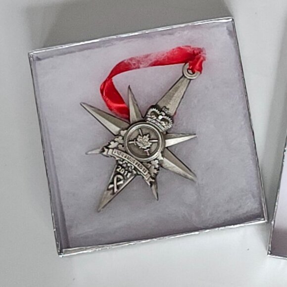 Canadian Forces Ornament vigilamus pro te We Stand On Guard For Thee 2011 🍁 - Picture 2 of 6